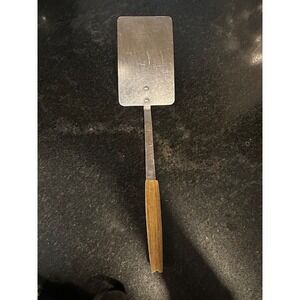 REGENT Fighting Lions Japan Stainless Steel Spatula Turner Wooden Handle